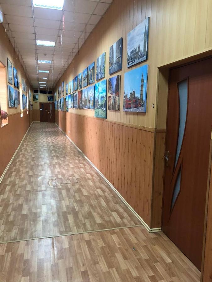 Hotel Арт-Вокзал Krywyj Rih Exterior foto